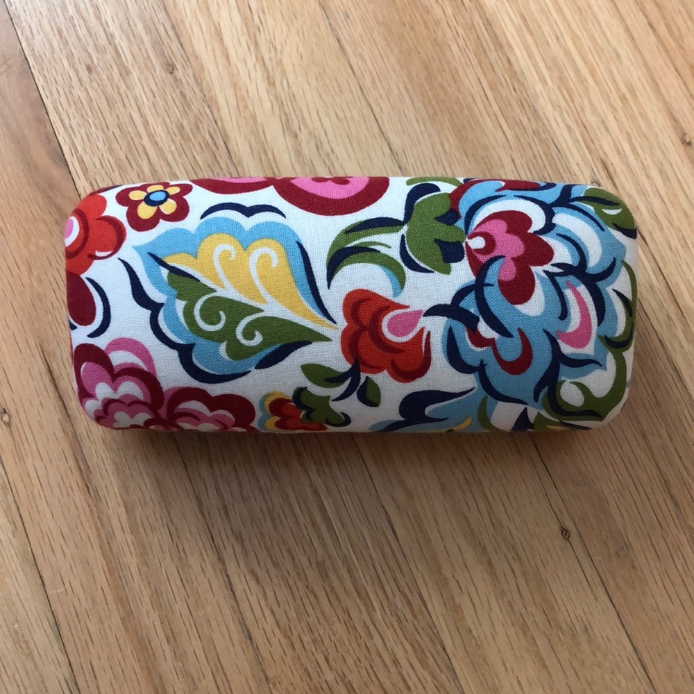 vera bradley sunglasses case